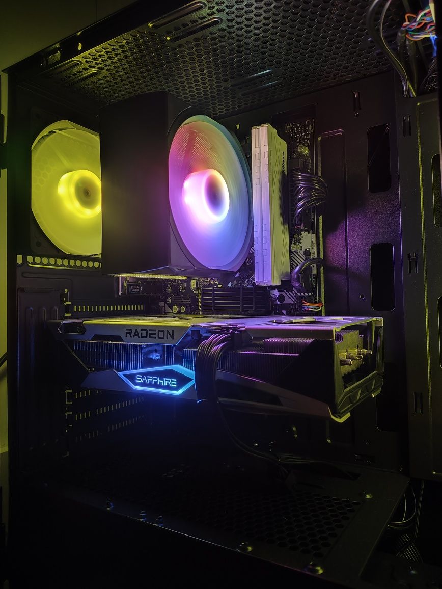 Komputer gamingowy 5700X / 16RAM / RX 6650XT / 1TB / WIN 10 Pro