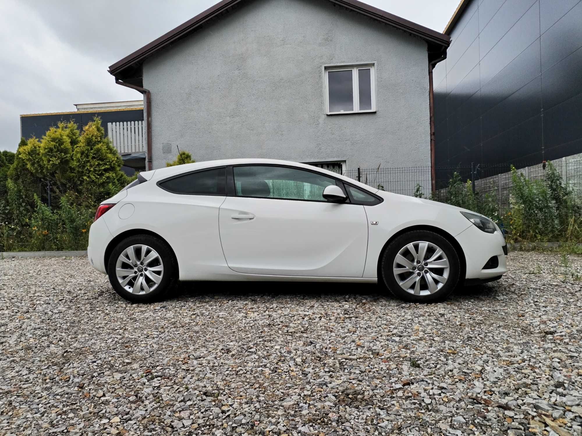 Opel astra j GTC 1.4t  140KM