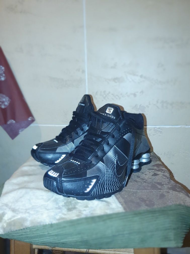 Nike shox ini 38.5 розміру