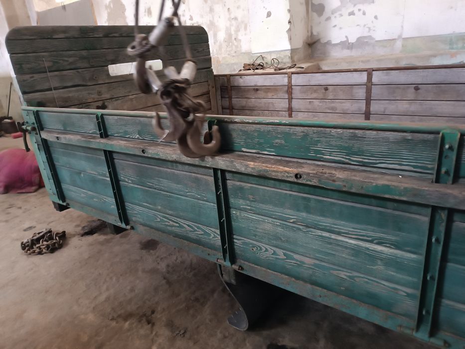 Кузов бортовий (шасі) газ 66