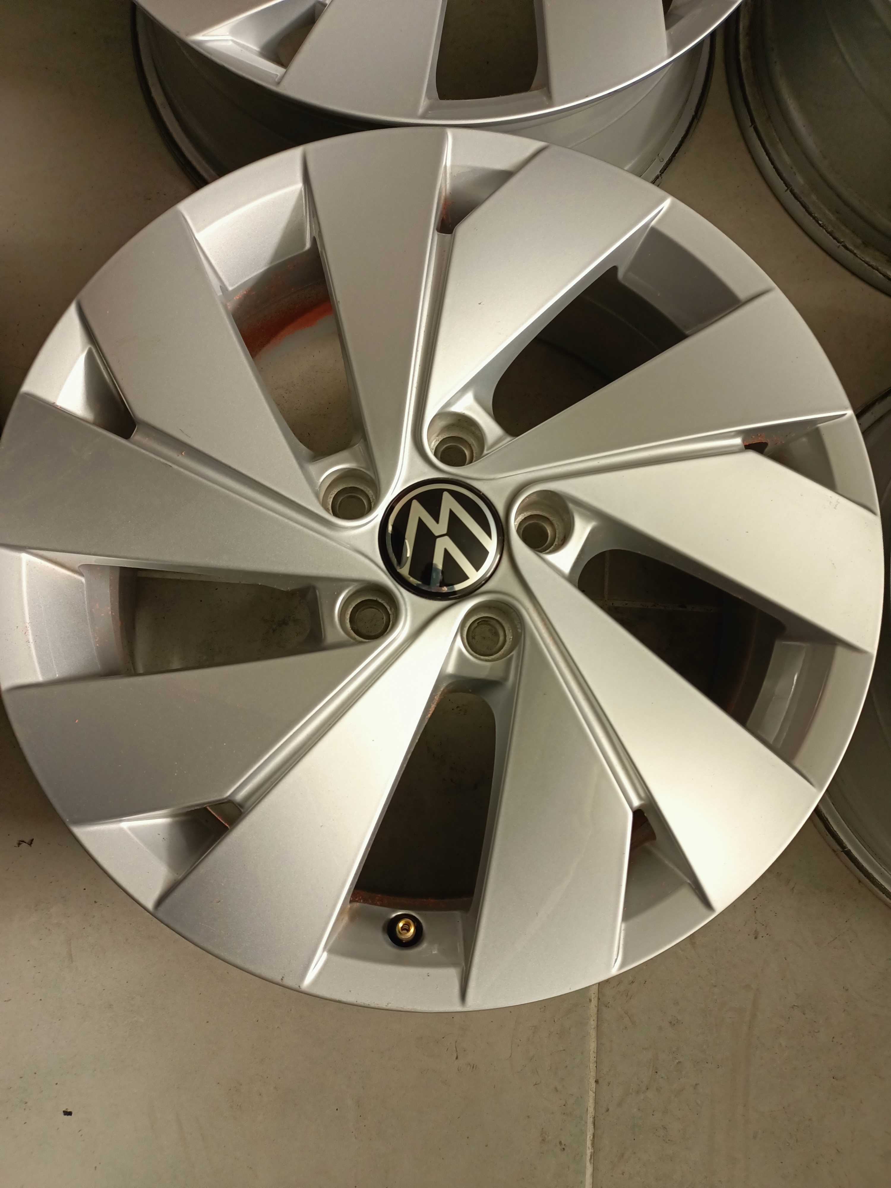 Alufelgi VW Golf 5 6 7 Caddy 5x112 6,5Jx17" ZOBACZ