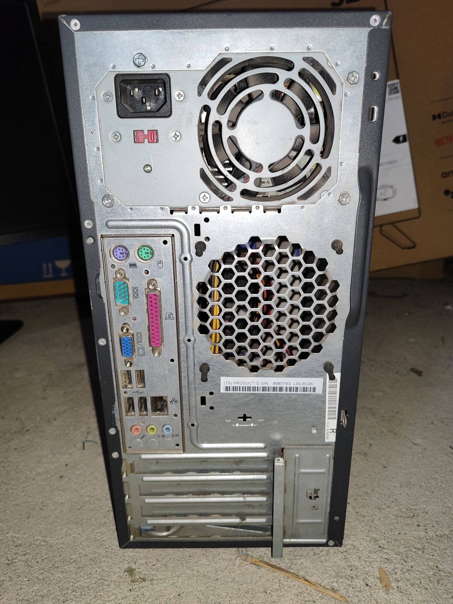 Komputer lenowo thinkcentre i monitor Dell sprawny laptop stacjonarny