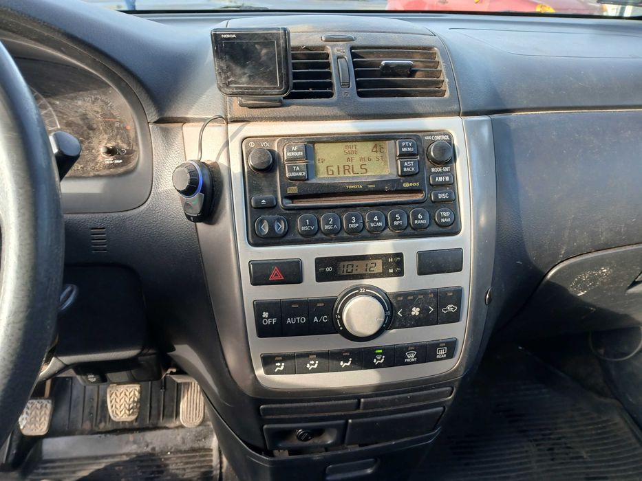 Toyota Avensis Verso D4D 2,0 diesel