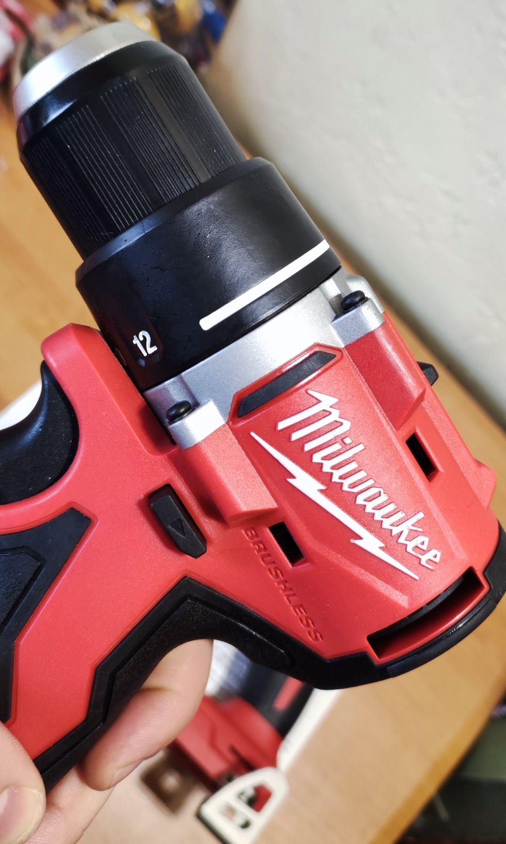 Milwaukee m18 3601-20 3650-20 вітрина має легкі потертості оригінал