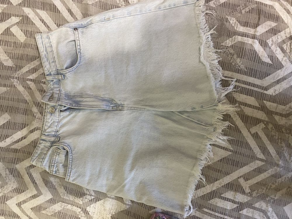 Шорти жіночі від zara