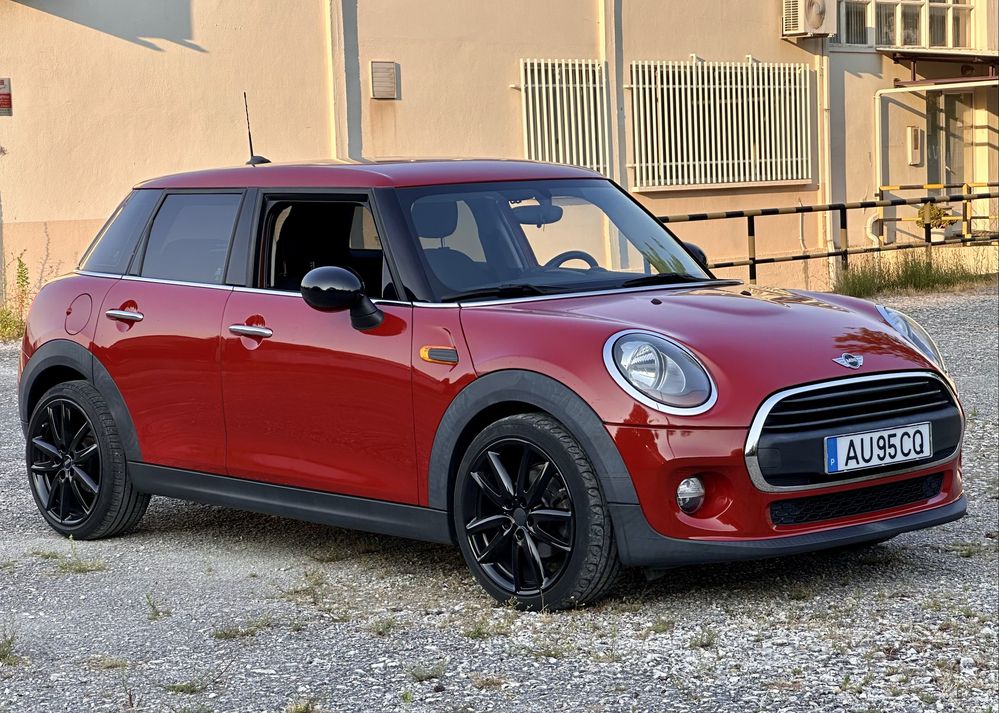 MINI One D Volcanic Orange, vibrante e Espírito Jovem - 5portas
