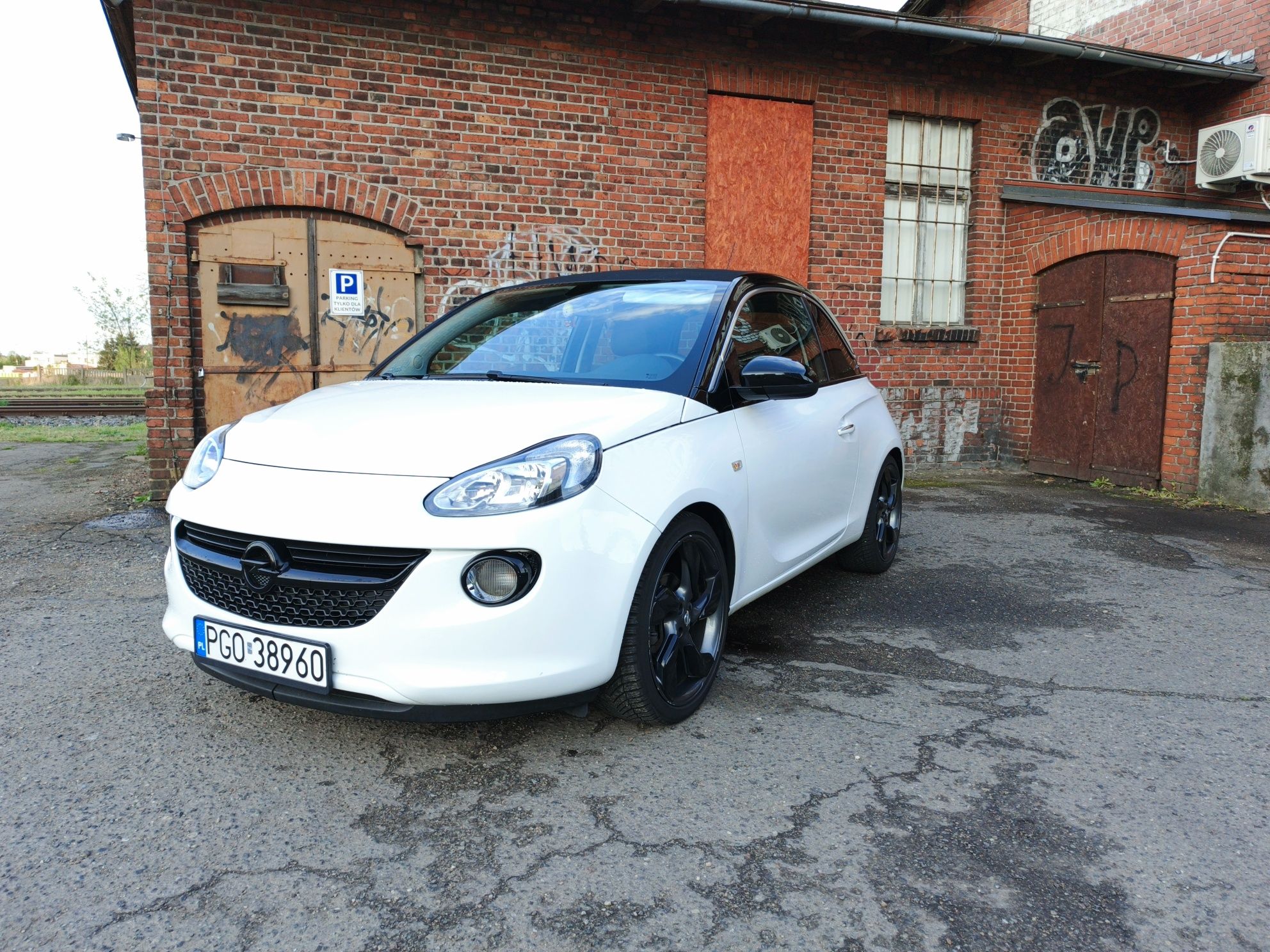 Opel Adam otwierany dach felgi 18