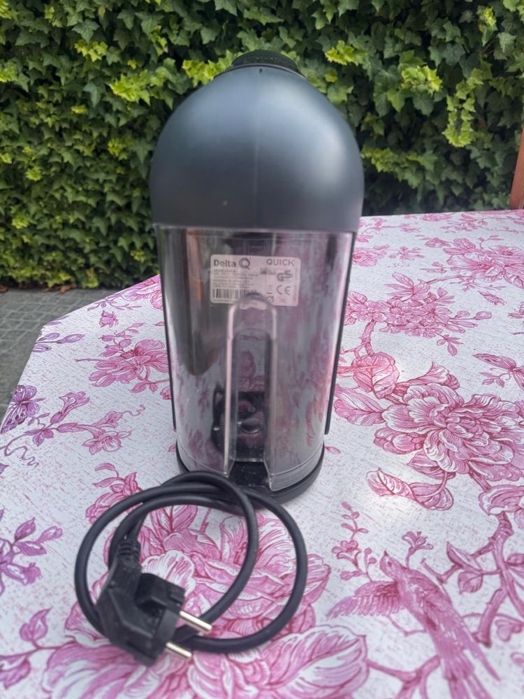 Máquina de cafe DELTA