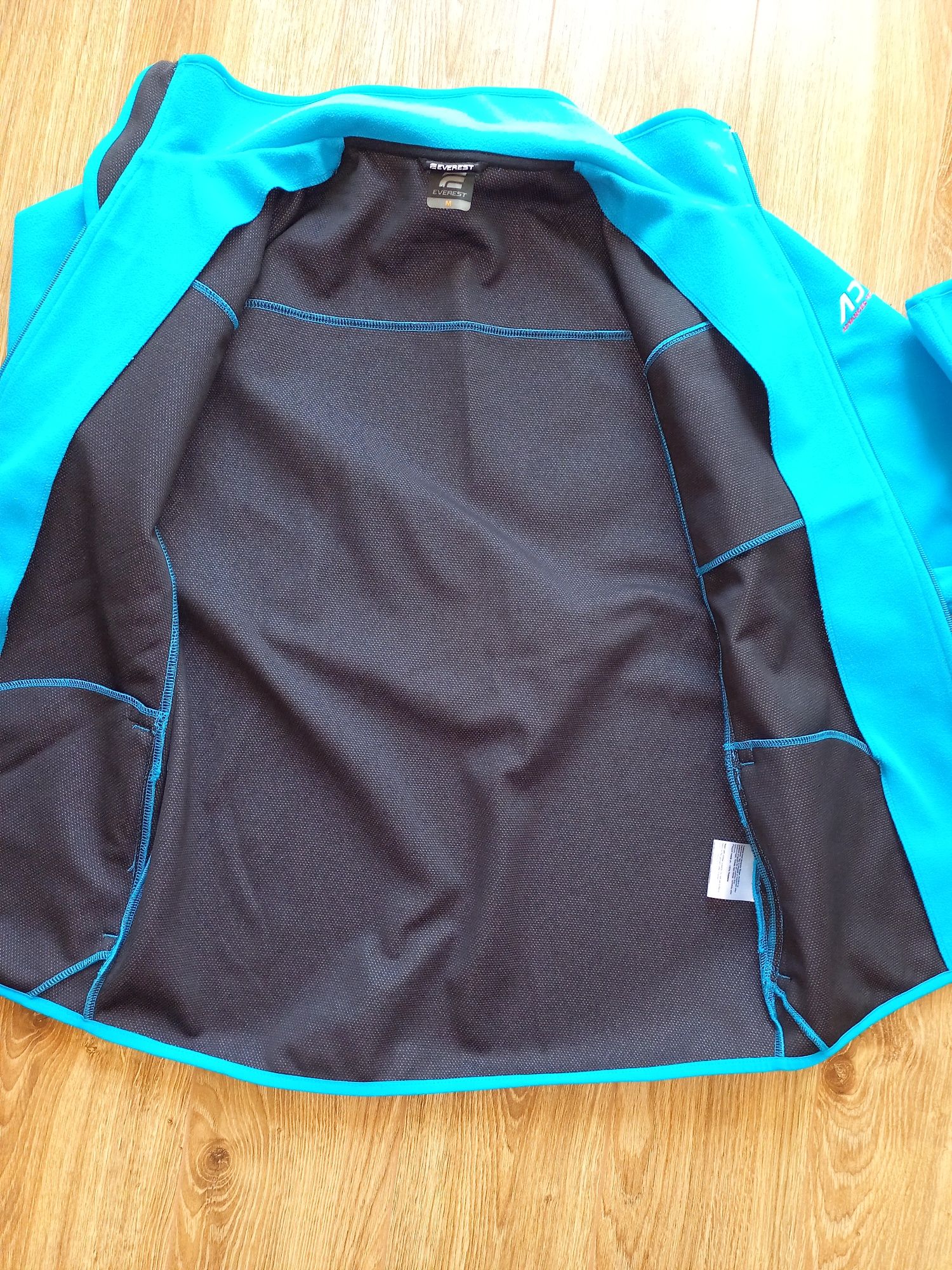 Nowy softshell męski Everest