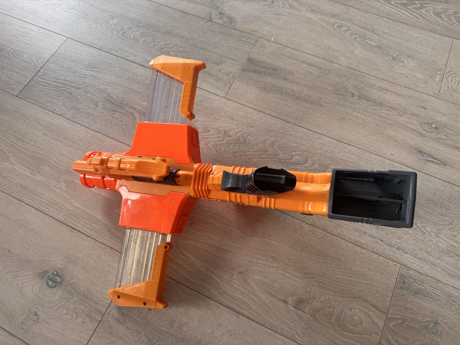 Pistolet Nerf   Doomlands Double Dealer.
