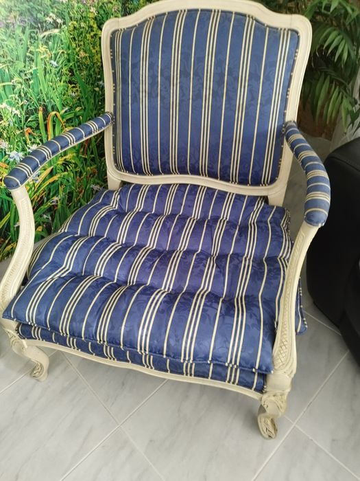 Cadeirão super confortável.