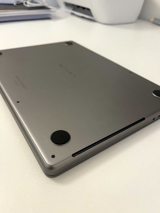 Apple MacBook Pro 14" M1 Pro – 16GB RAM / 512GB SSD – Stan IDEALNY