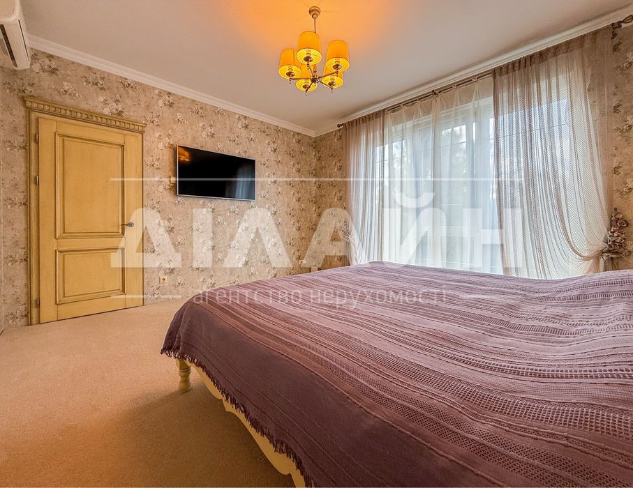 Vip будинок 4 спальні , 2 с/у на Правому березі