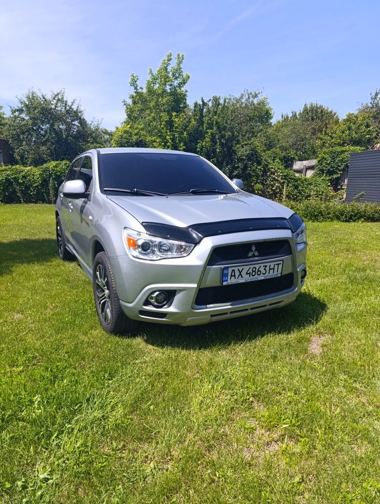 Продам своє авто mitsubishi asx