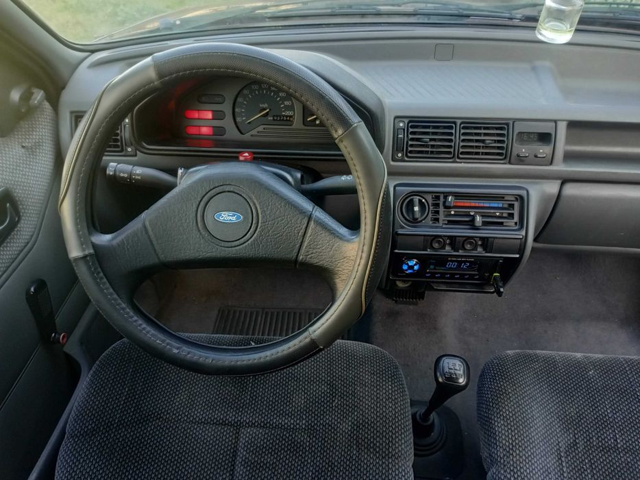 Ford Fiesta 1.1 Gasolina 55 cv / 40 kW 1989