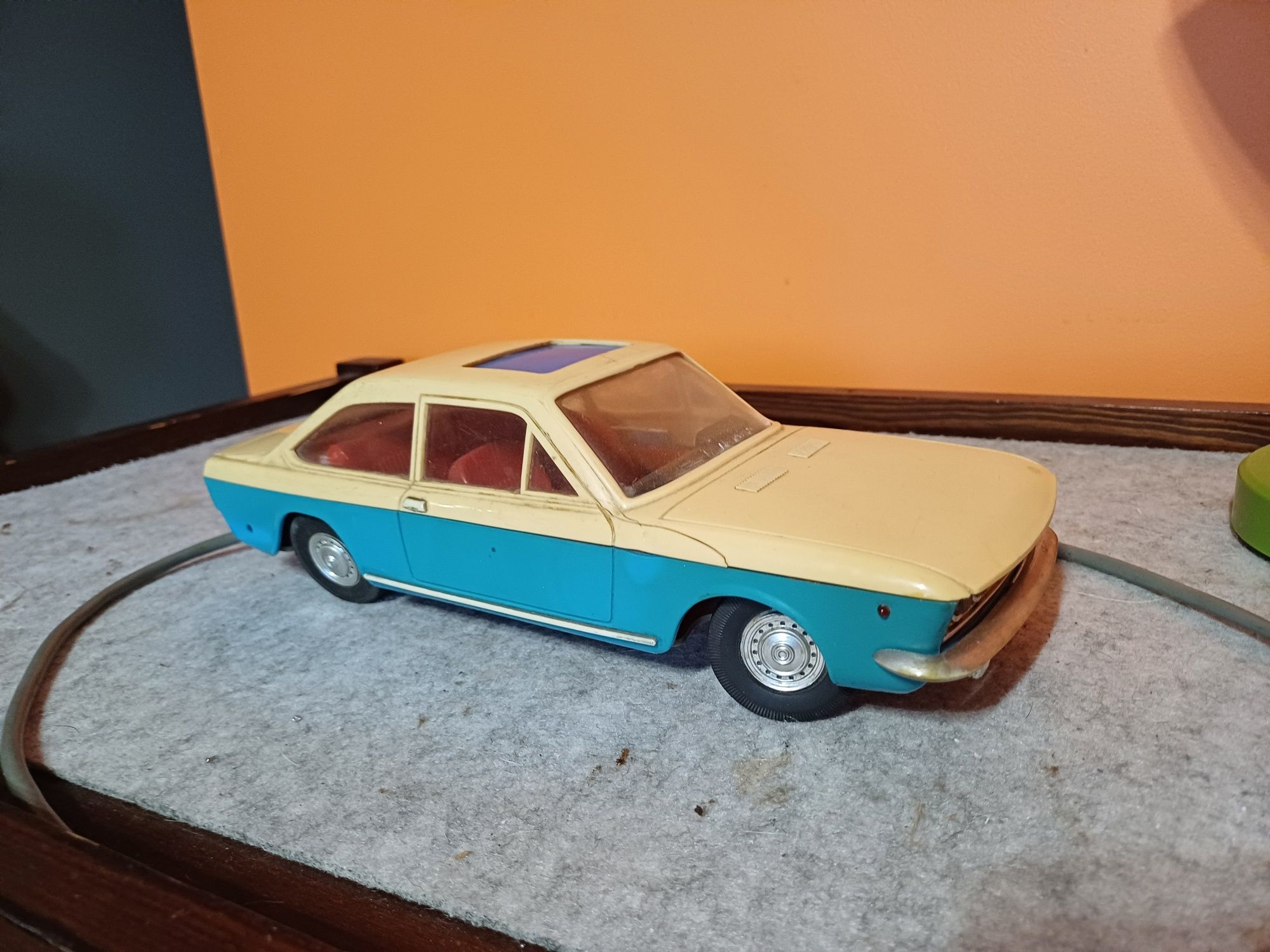 Fiat coupe na kablu ddr