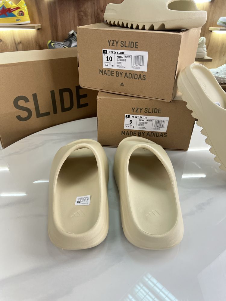 Тапочки Adidas Yeezy Slide Bone