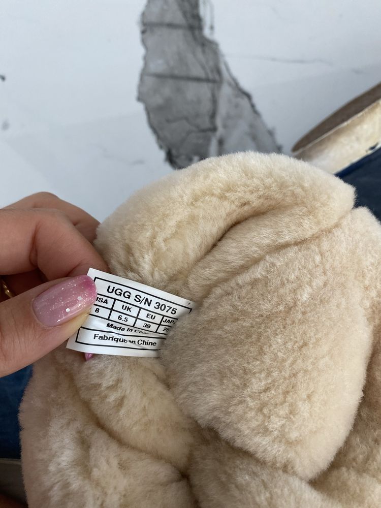 Buty ocieplane UGG r. 38