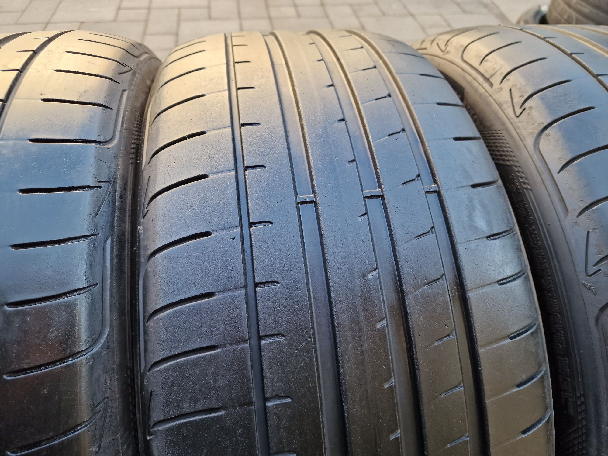 Летняя резина 265/40 R21 Goodyear