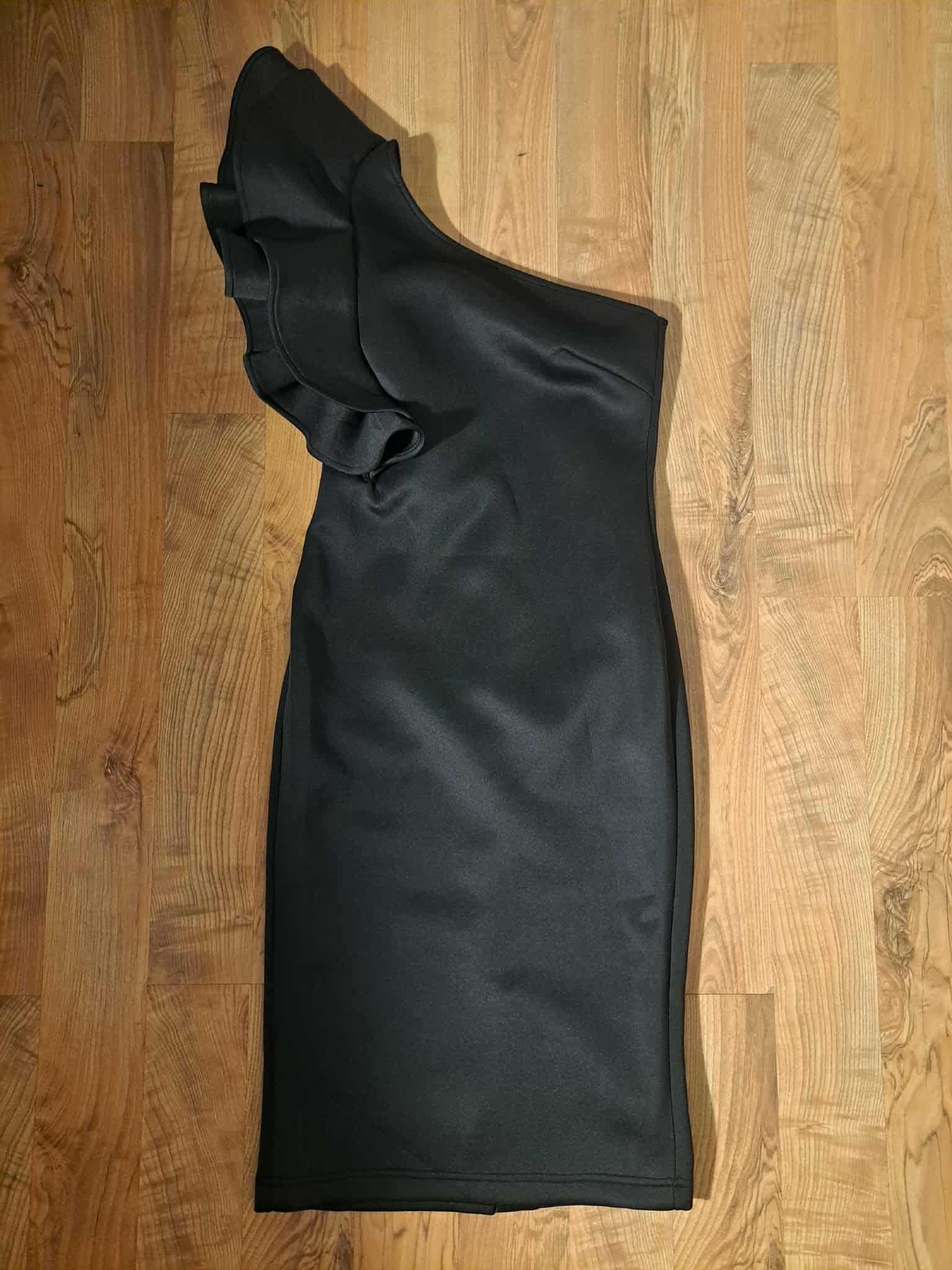 Czarna Sukienka Z Rękawem Hiszpańskim Ruffle, Rozmiar S, Elegancka,