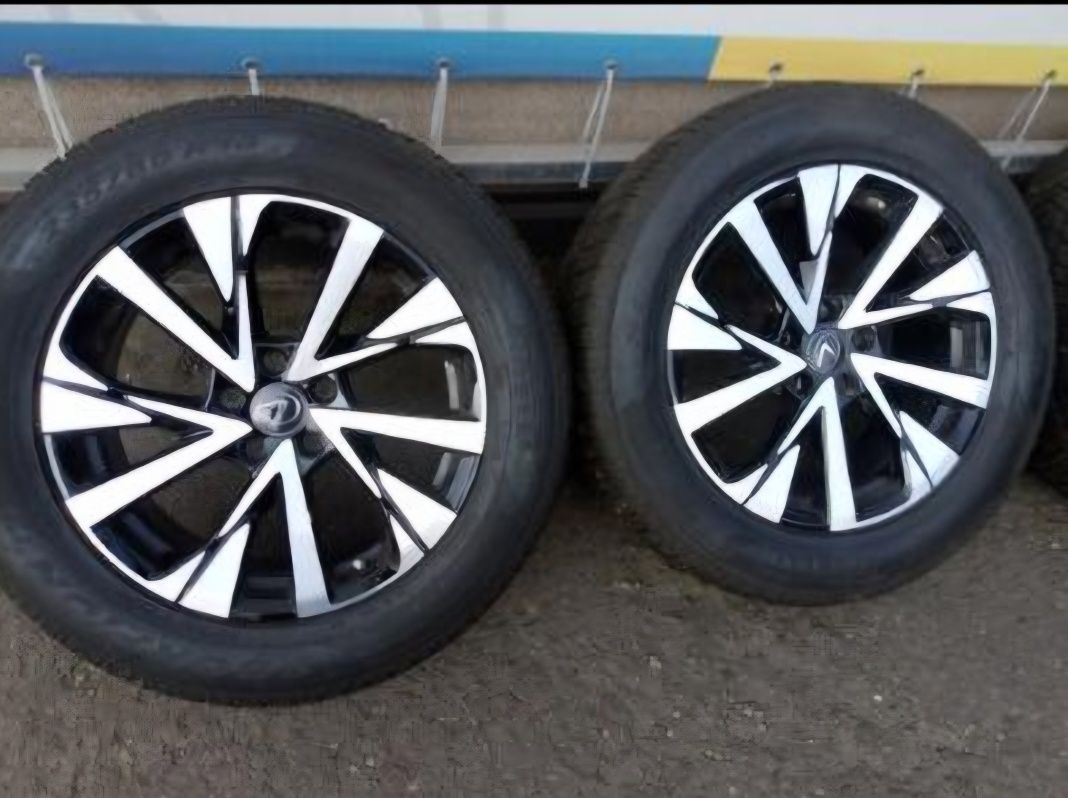 Alufelgi opony zimowe koła Lexus NX 350H R 18