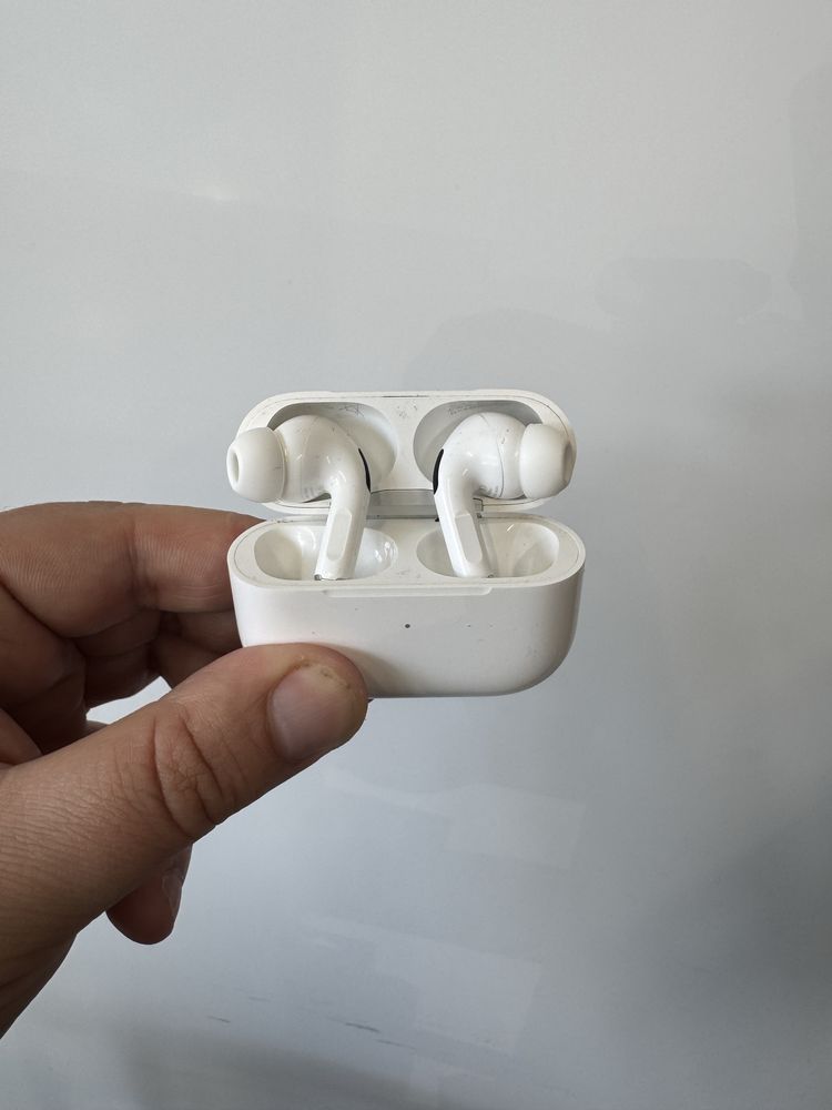 APPLE Airpoods Pro 1 покоління оригінал