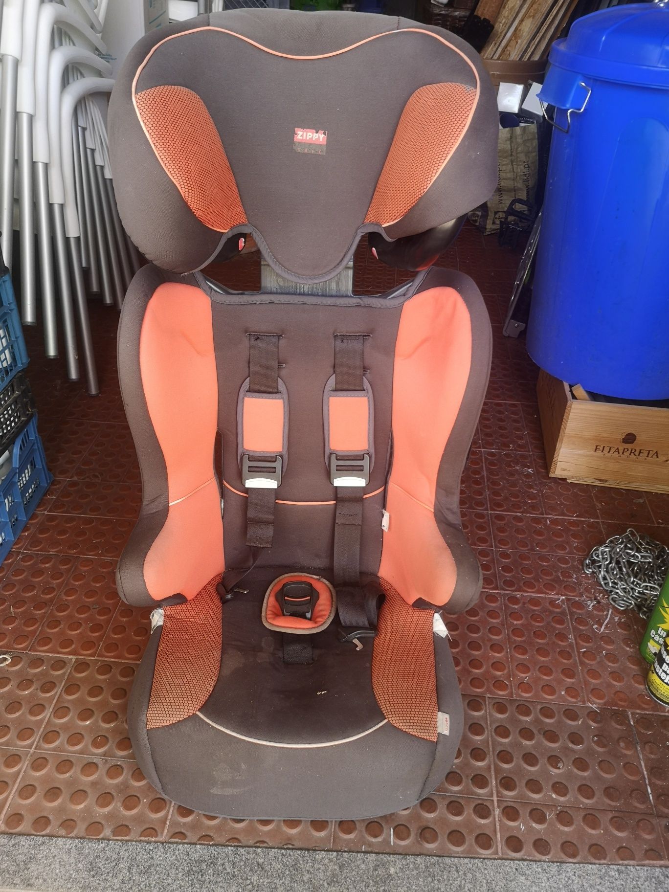 Cadeira de bebé automóvel