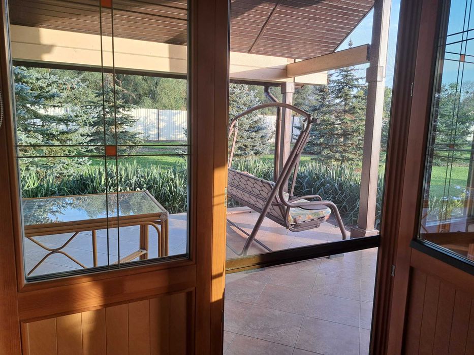 Оренда чудового будинку на березі річки,с.Вишеньки,сонячні батареї!