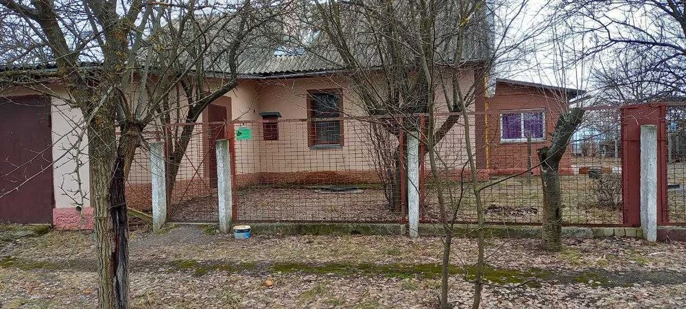 Добротний будинок у с. Корнїївка з капітальним ремонтом