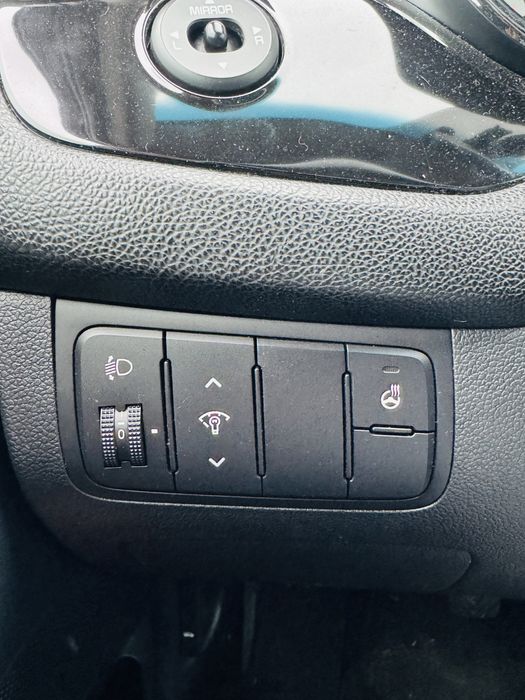 Продам Kia Ceed 2015 рік 1.6 Дизель МКПП після ДТП!