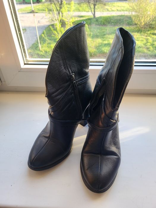 Шкіряні напів сапоги