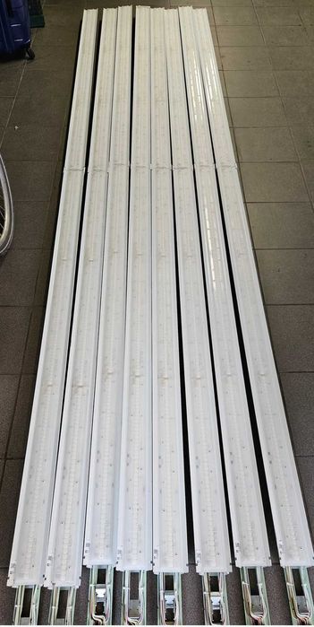 Skup lamp Philips Coreline liniowe