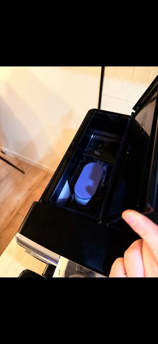 Ekspres ciśnieniowy Philips LatteGo EP5330