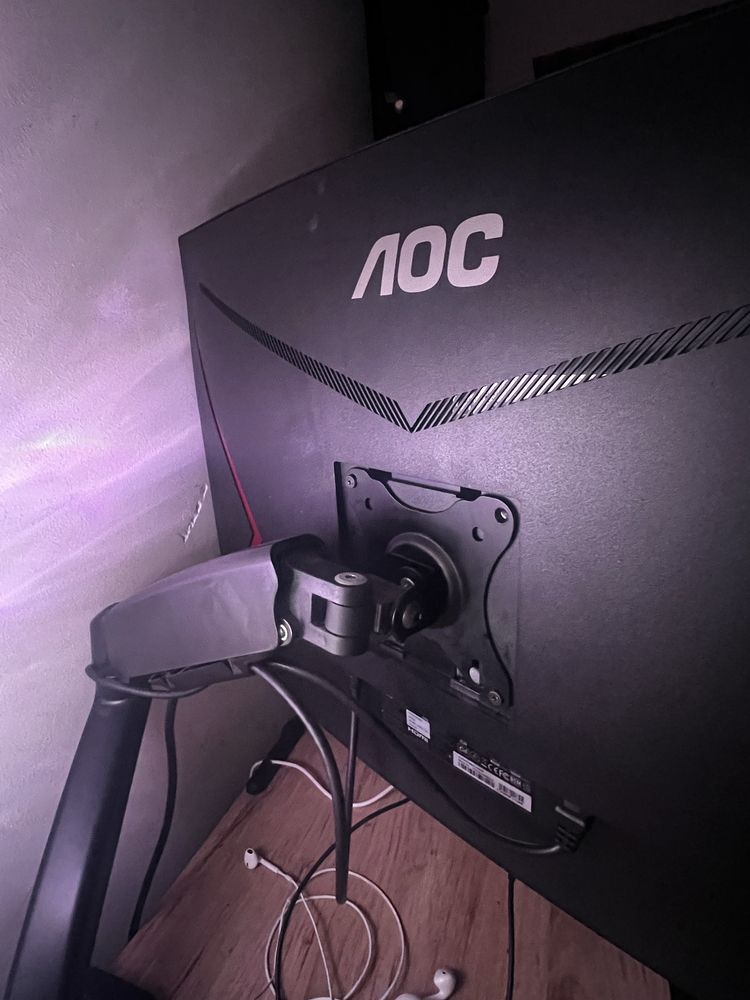 Monitor AOC 31’5