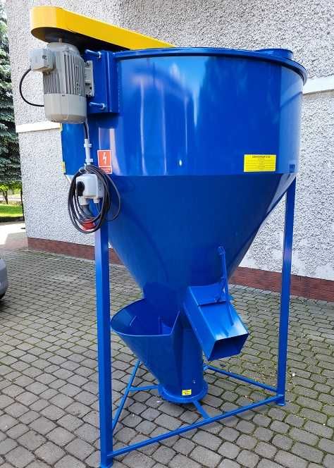 Mieszalnik do pasz sypkich 500 - 600kg 0.5 T NOWY zaprawiarka do zboża