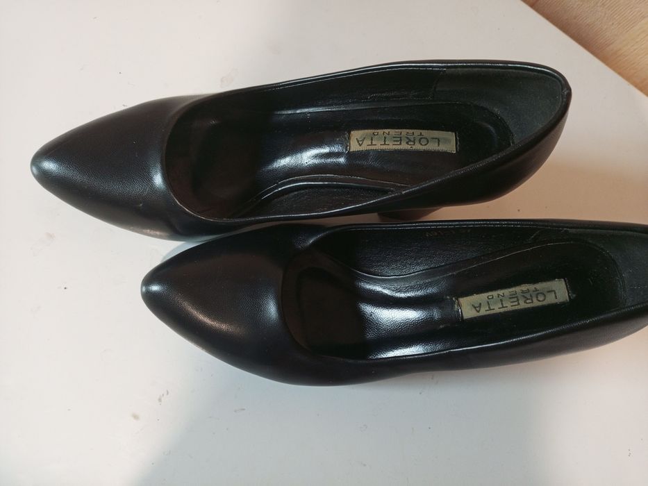 Туфлі в гарному стані.