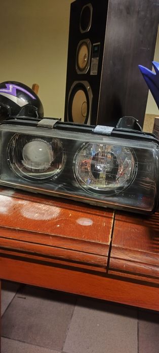 Lampy + halogeny e36 ZKW jak nowe