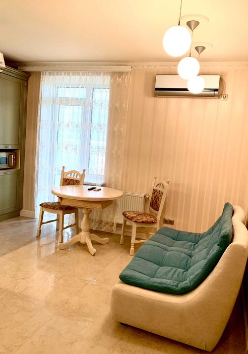 Однокімнатна квартира. М-н Центр.