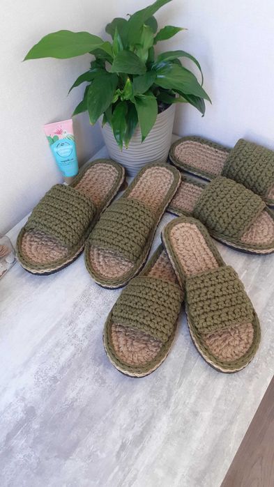 Вязані тапочки з джуту та трикотажу на ЕВА підошві в наявності.
