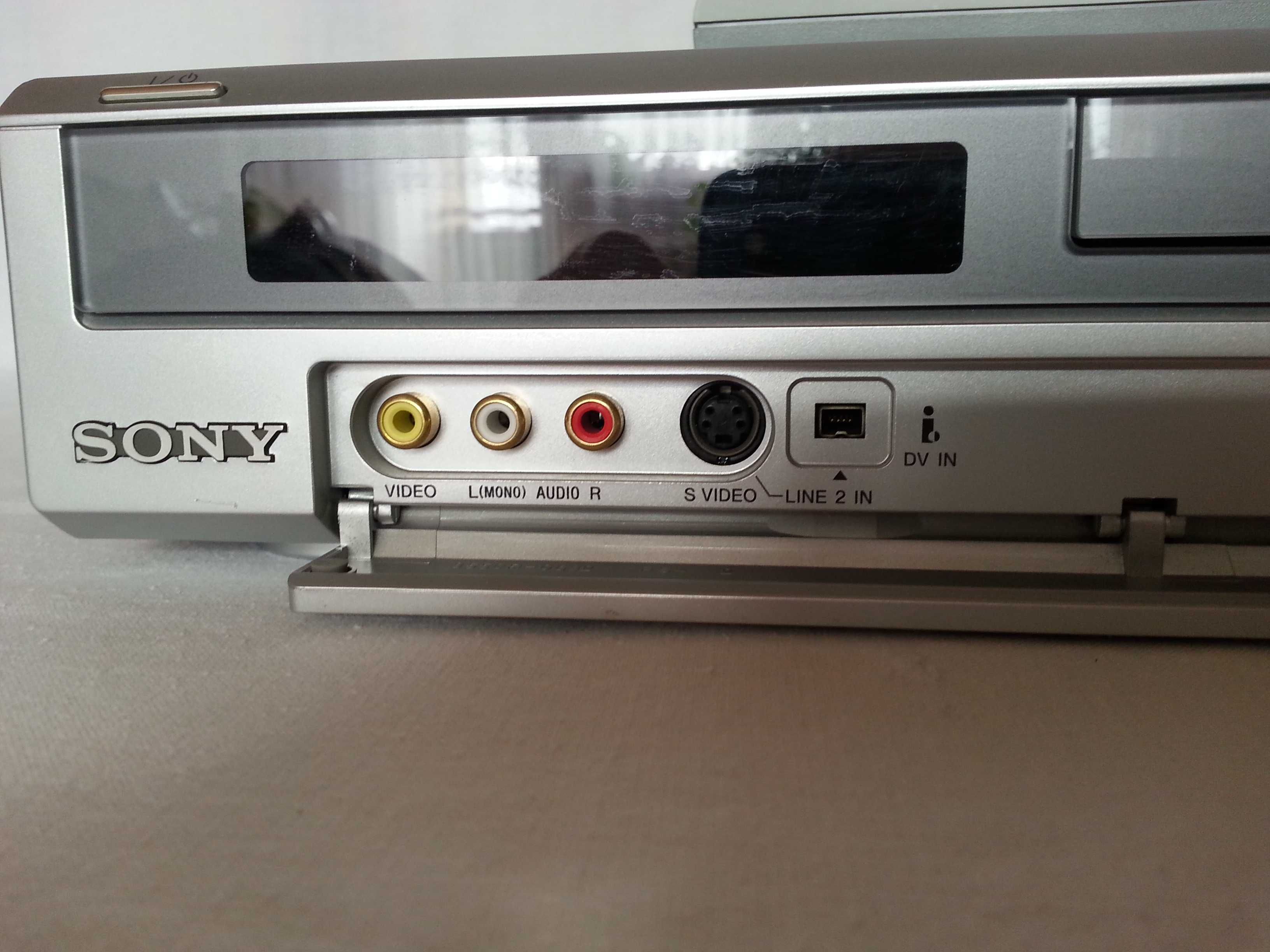 Nagrywarka DVD Sony RDR-GX 210