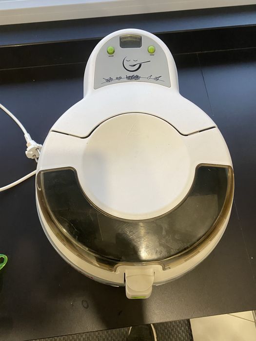 Fritadeira Actifry Tefal com cesto