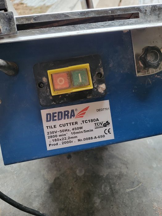 Przecinarka do glazury Dedra DED7701