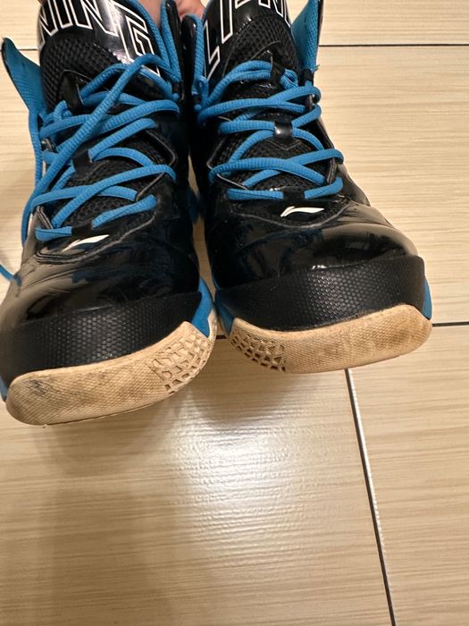 Кросівки високі демісезонні баскетбольні