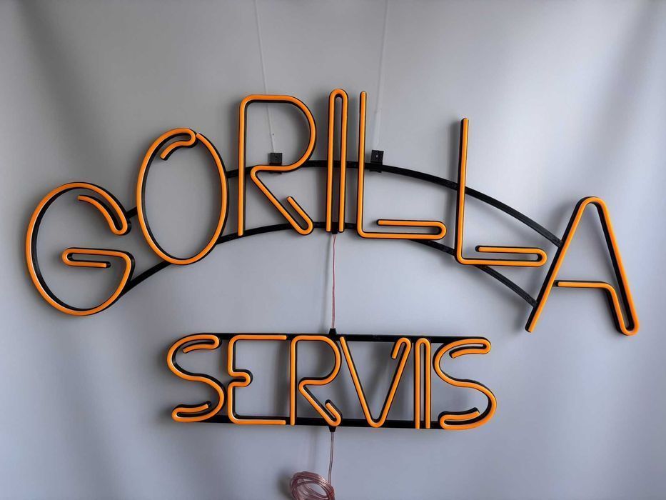 Неонова вивіска "Gorilla servis" помаранчева, 1050*475 мм