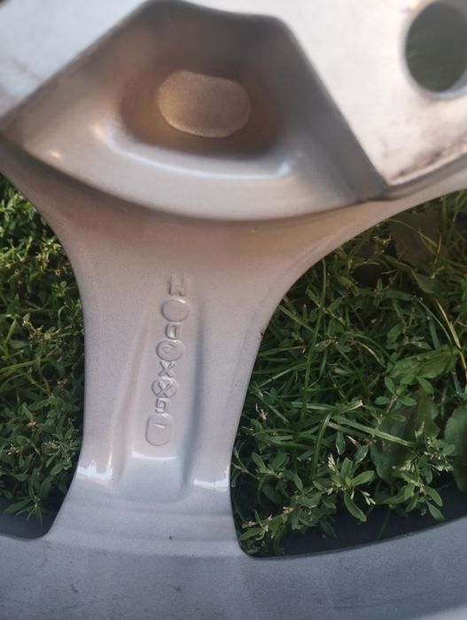 Felgi aluminiowe 16x7 et25 alutec 4x108