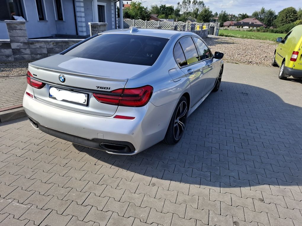 BMW 750i .xDrive. M Pakiet