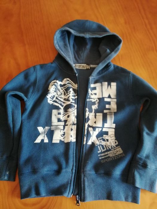 Camisolas menino 6/7 anos - 8x0,50€ = 4€