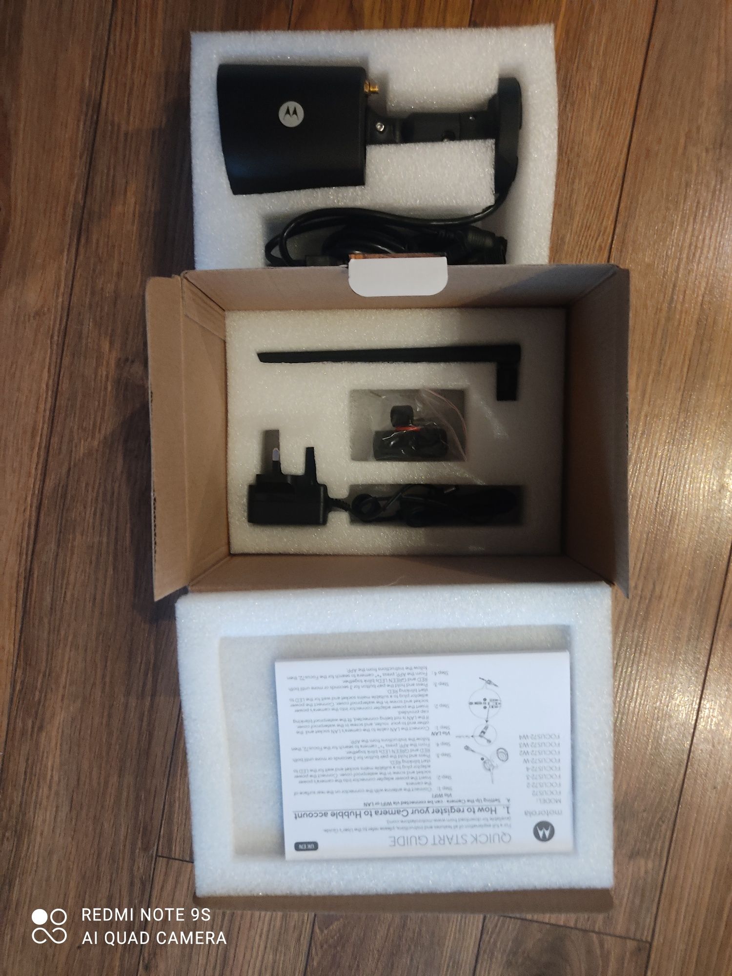 Motorola Focus 72 Kamera IP zewnętrzna WiFi