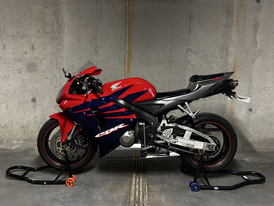 Honda CBR 600 RR PC37, Bezwypadkowy, MiVV, Nowy Napęd, Alarm, 34k km