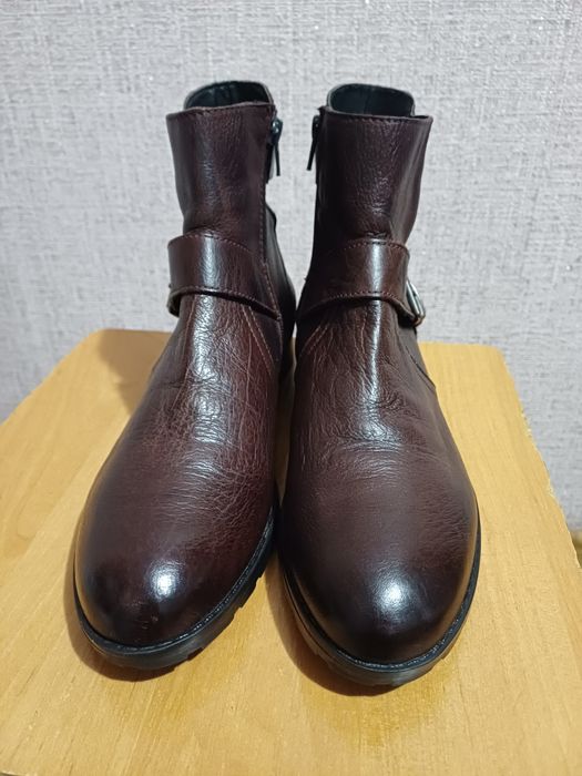 Жіночі шкіряні черевики